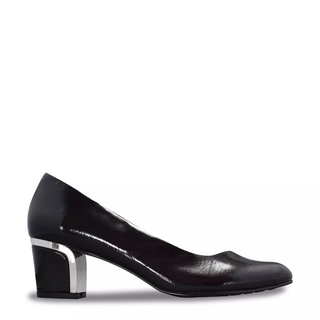 Soft Style by Hush Puppies Deanna Pump - Wide Width | DSW Canada