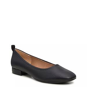 Pointed hot sale flats canada