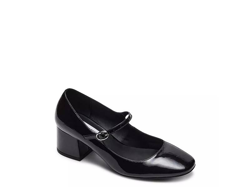 Black pumps for work best sale