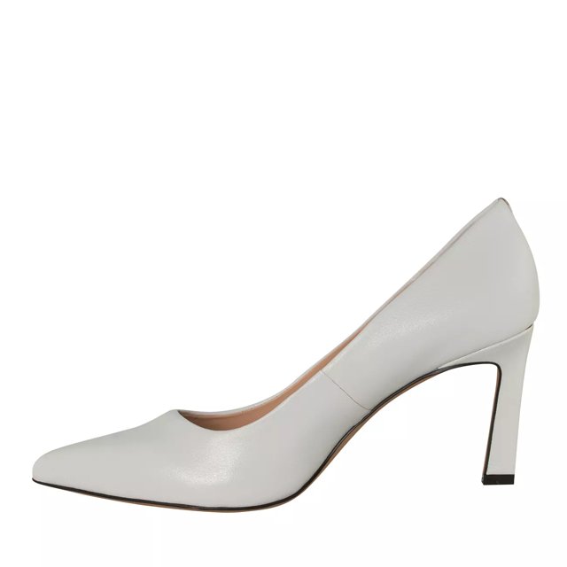 vince camuto retsie