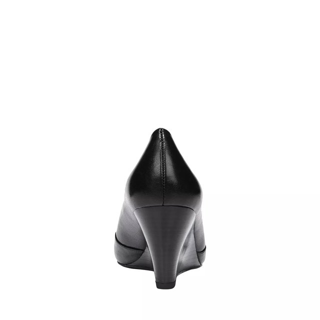 franco sarto frankie wedge pump