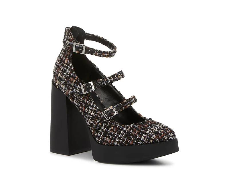 Black heels under 500 outlet