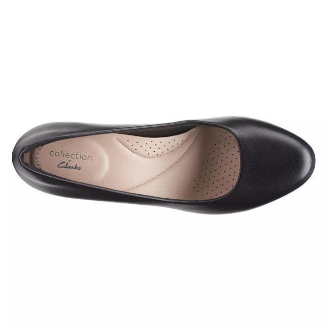 Clarks clearance wide pumps