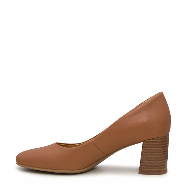 naturalizer warner pump