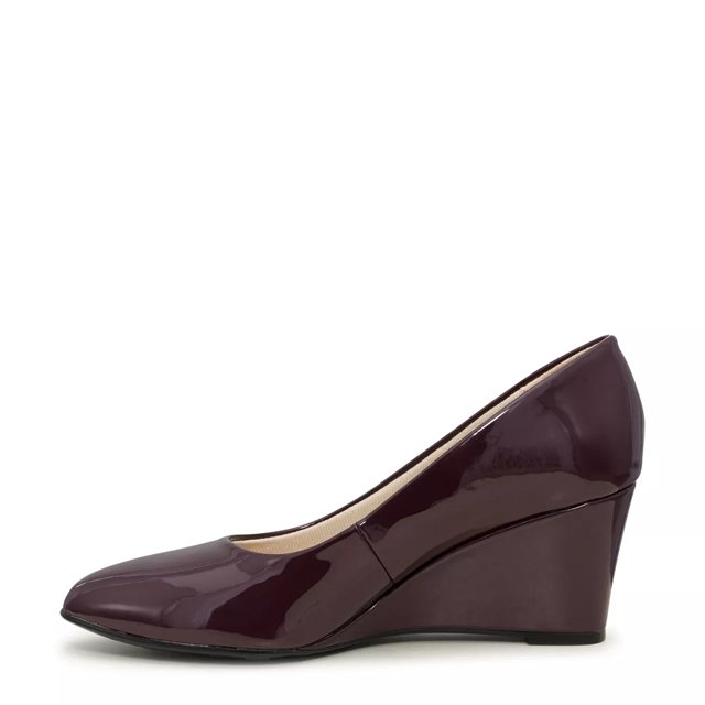 Dsw top burgundy pumps