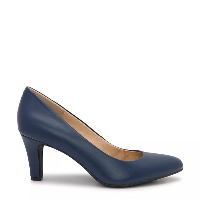Navy blue pumps canada on sale