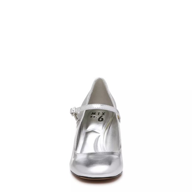 Dsw grey pumps 2025