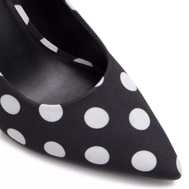 Call It Spring Women s Theresa Pump in Black White Size 6.5 Medium