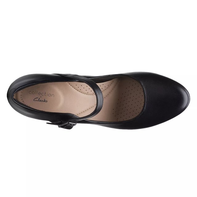 clarks women's ambyr shine pump