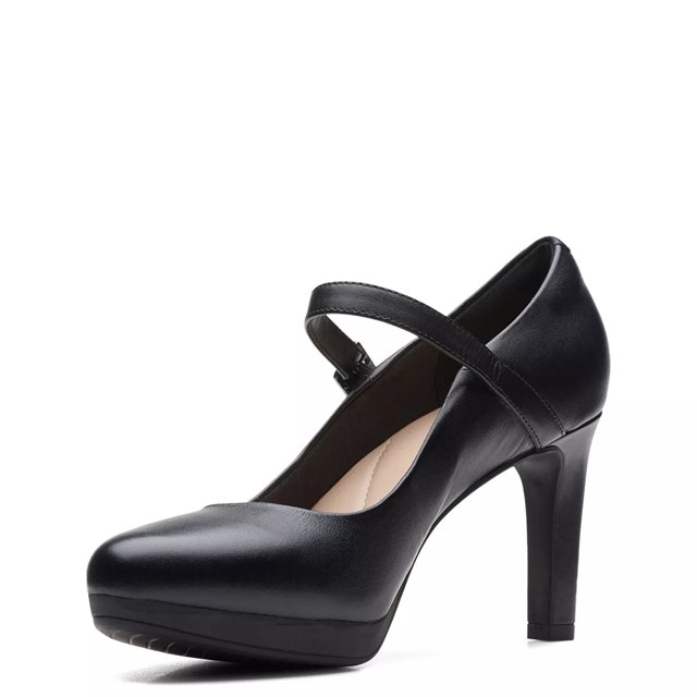 clarks women's ambyr shine pump