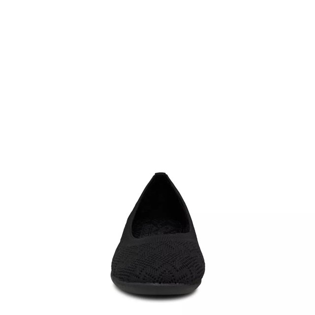 Black flat skechers discount