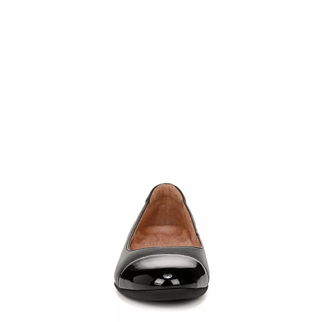 Dsw naturalizer flats store