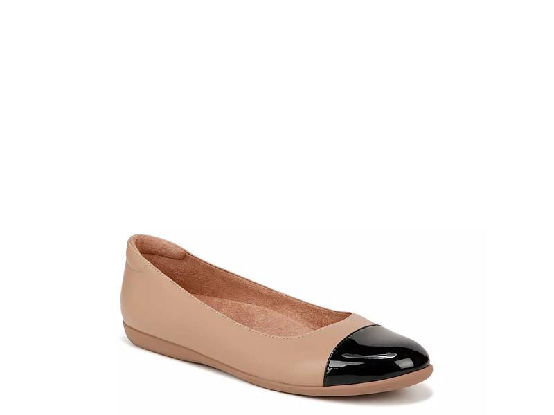 Women s Ballet Flats Shop Online Save The Shoe Company