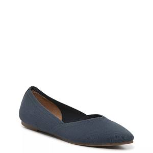 Nice flat outlet shoes for ladies