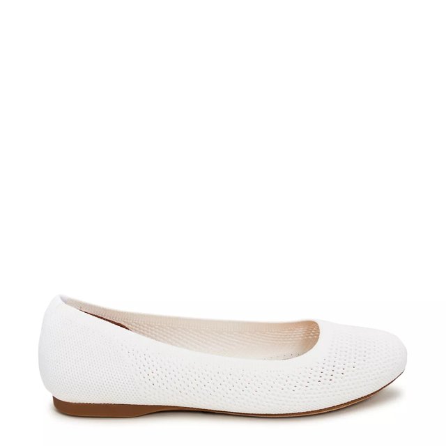 Kelly Katie Women s Poppy Ballet Flat in White Size 8.5 Medium