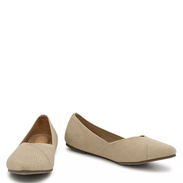 Wide width shop flat shoes