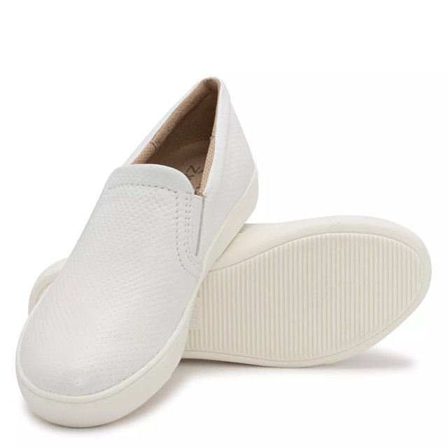 Naturalizer slip resistant shoes hot sale