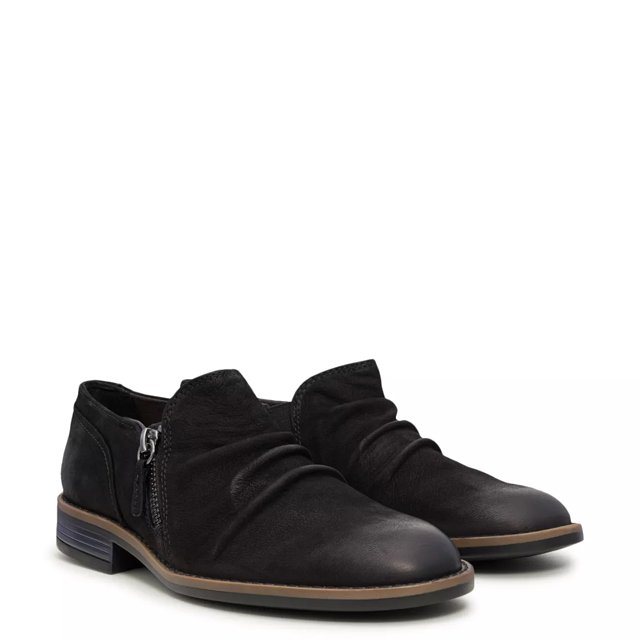 Clarks Camzin Pace Slip On The Shoe Company