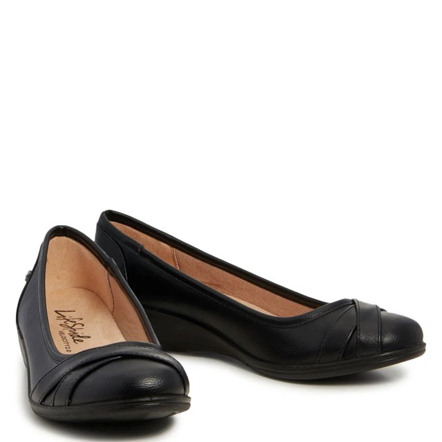 Lifestride soft system black flats clearance