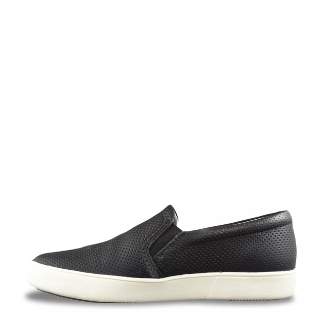 Naturalizer sneakers 2025 on sale