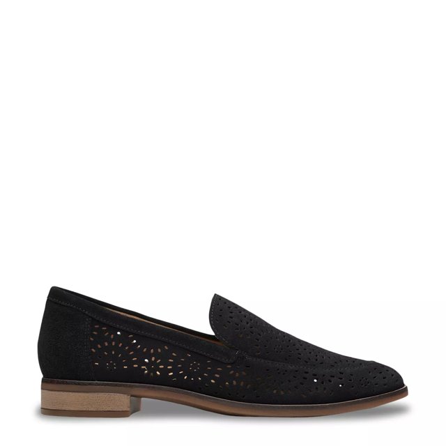 clarks women's trish driving style loafer
