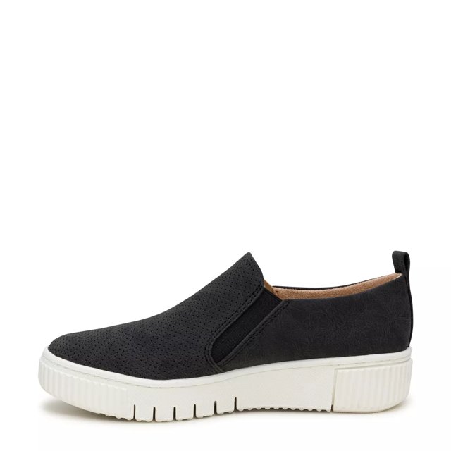 Naturalizer slip on sneakers hotsell