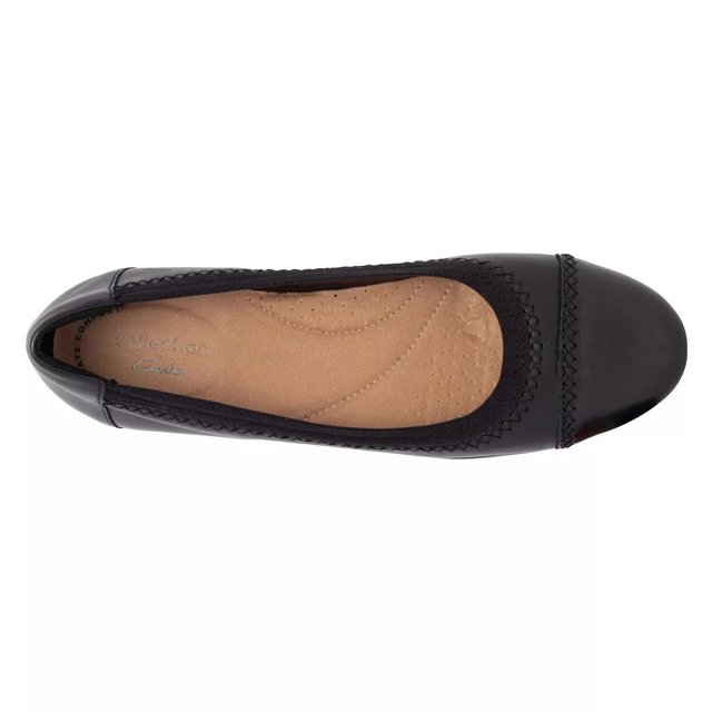 Clarks Women's Sara Bay Ballet Flat | The Shoe Company