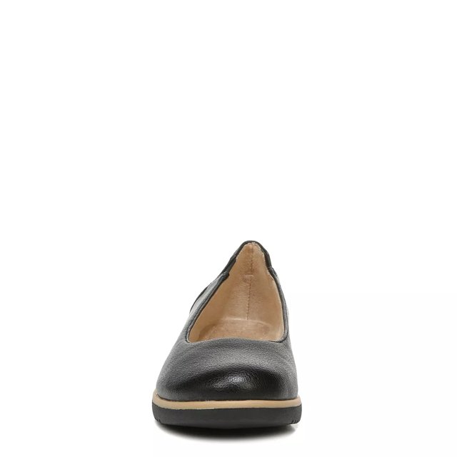 Dsw naturalizer clearance flats