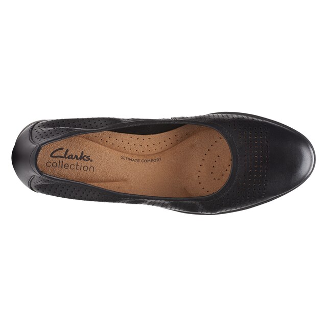 Clarks Women's Jenette Ease Ballet Flat | The Shoe Company
