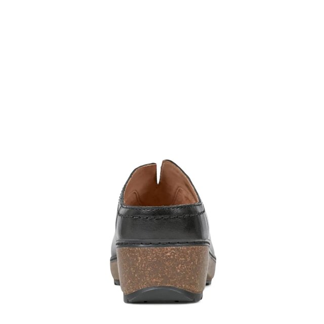 Earth lyra buckle clog hot sale