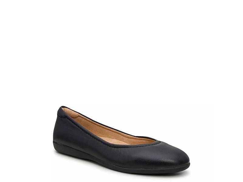 Naturalizer dress shoes wide width on sale