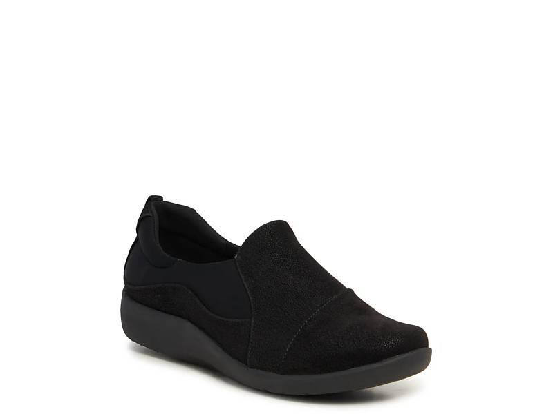 LifeStride Odyssey Slip On