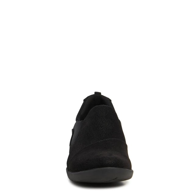 Clarks Women s Sillian Paz Wide Width Slip On The Shoe Company
