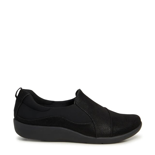 Clarks Women s Sillian Paz Wide Width Slip On