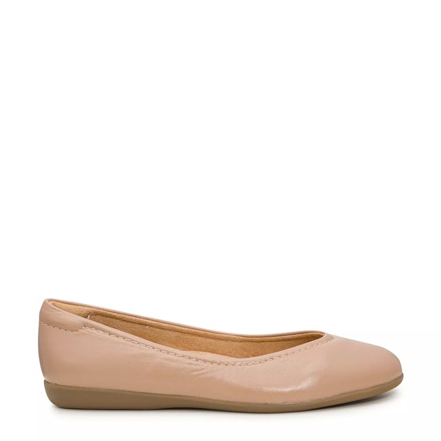 Naturalizer tan flats sales