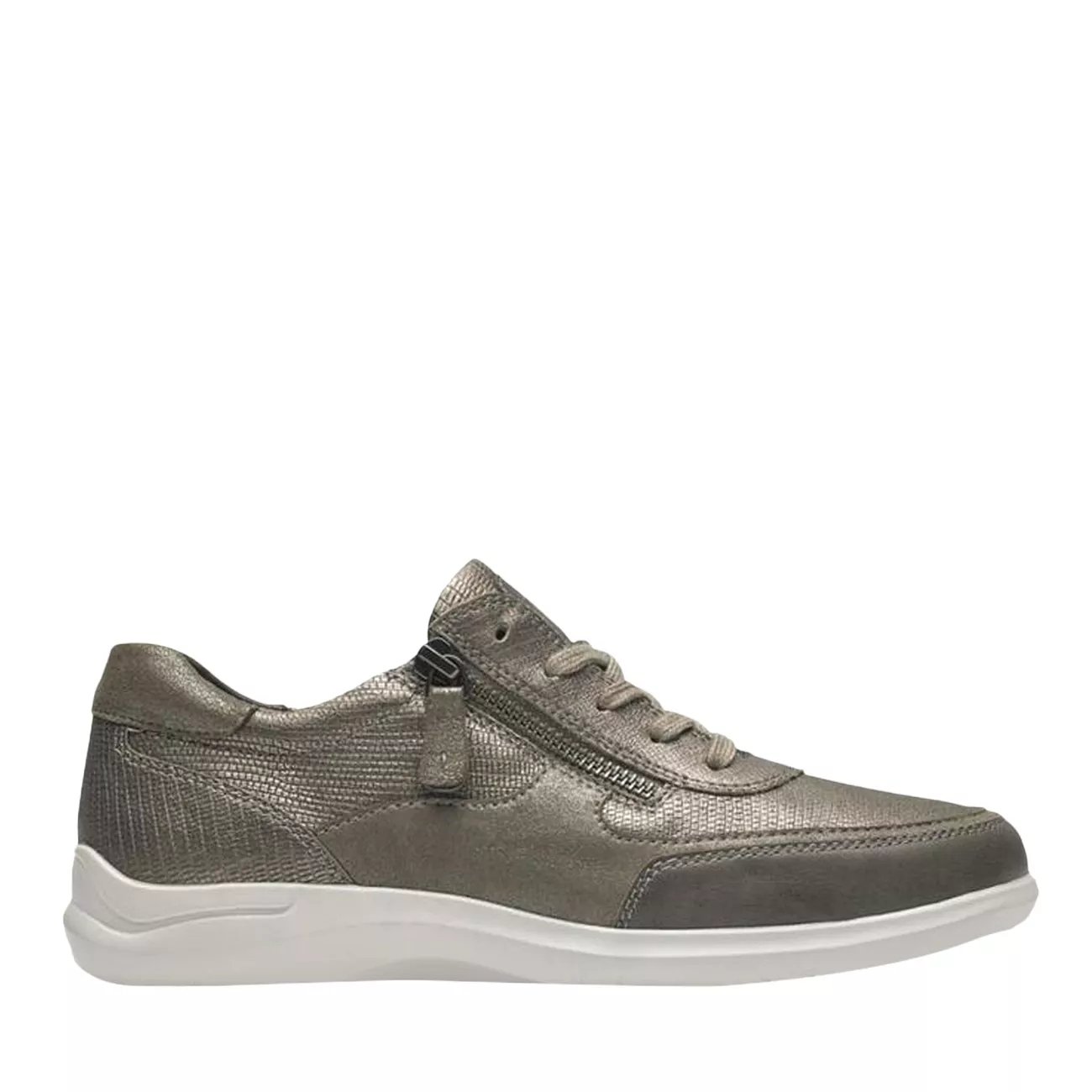 wide width lightweight sneakers