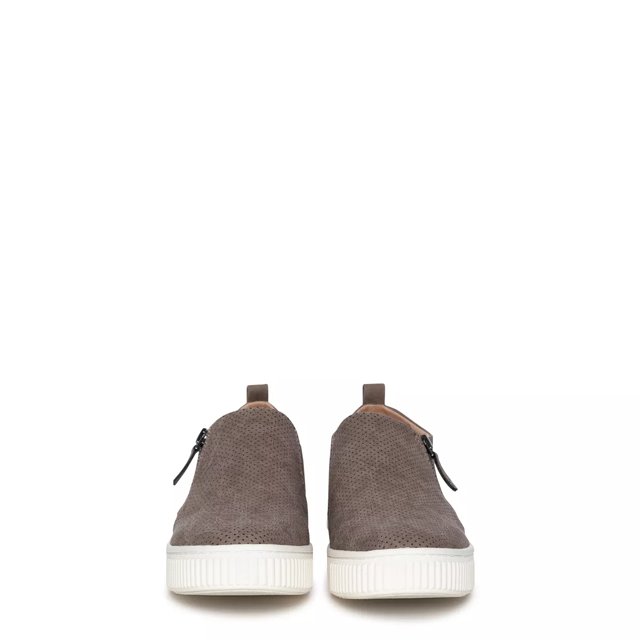Naturalizer maddox slip on store