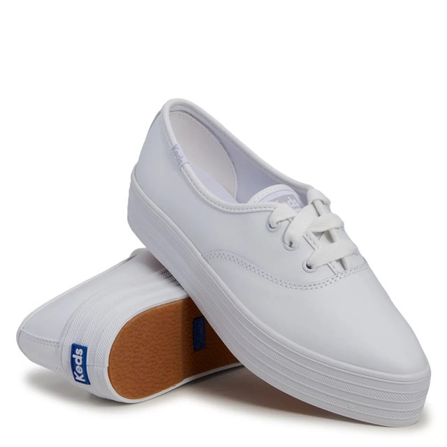 Pointed platform sneakers on sale