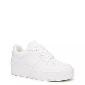 Pretty sale white sneakers