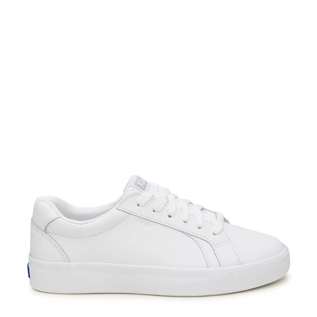  Women's Sneakers In White In Wide Width