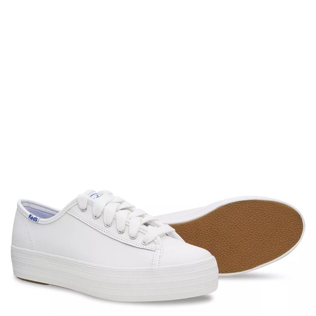 Triple kick white platform sneakers top
