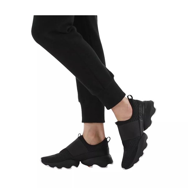 kinetic impact strap sneaker