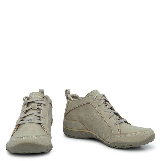 opfindelse arsenal Lappe Skechers Women's Relaxed Fit Breathe Easy Sneaker | The Shoe Company