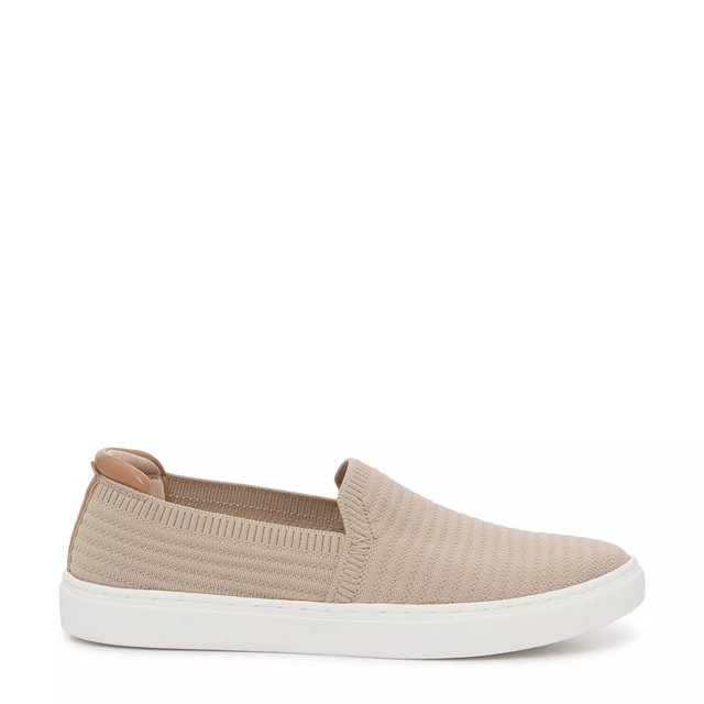 Dsw womens sales slip on sneakers