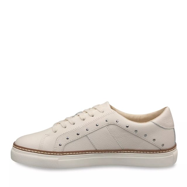 kalinda sneaker