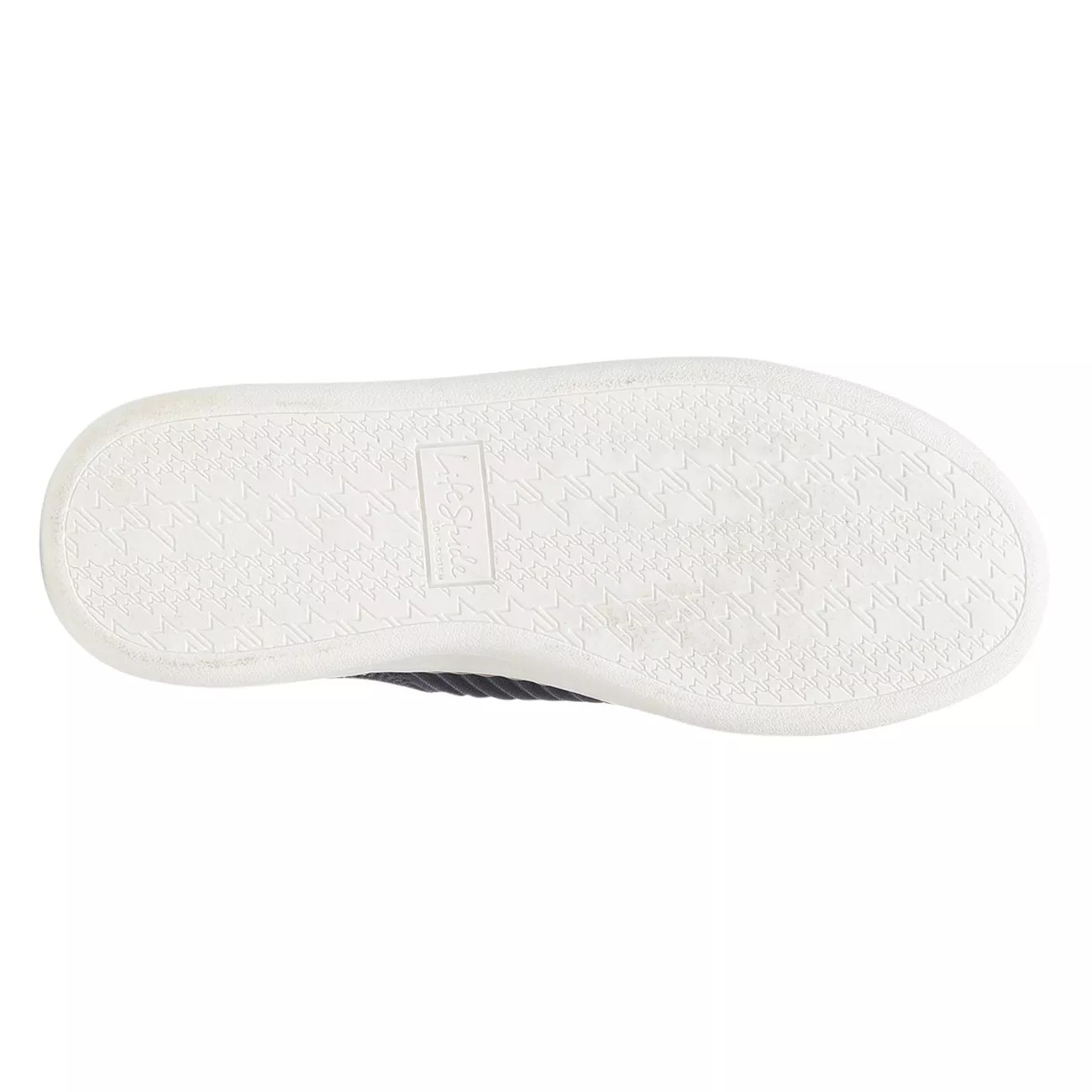 Women's Navigate Flyknit Slip-On Sneaker