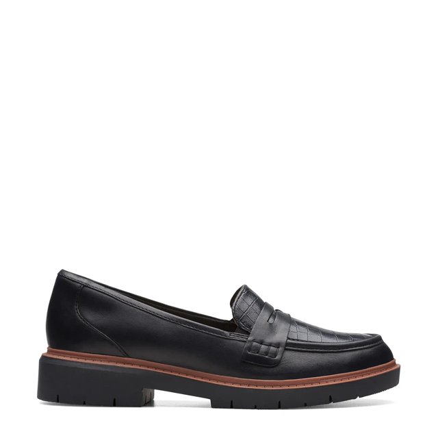 Clarks women's ayla form loafer hotsell