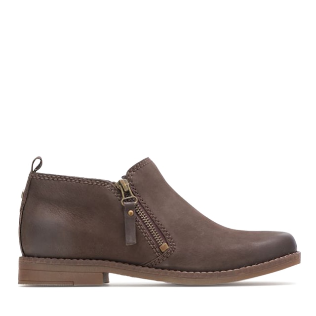 Hush Puppies Mayzin Cayto Ankle Bootie | The Shoe Company