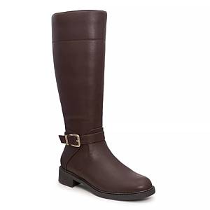 Knee length flat outlet boots