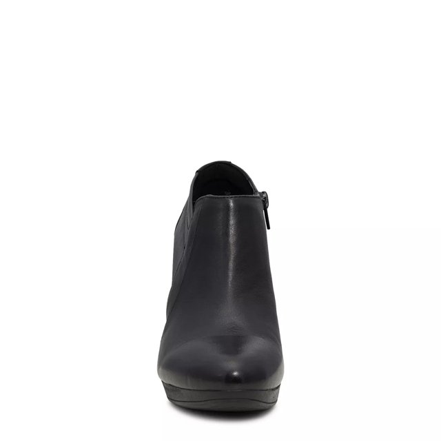 adreena hope bootie clarks